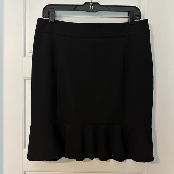 Express 6 Tulip Hem Flirty Pencil Skirt Black Lined Knee Length - Picture 1 of 7